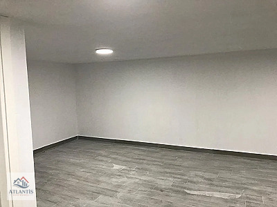 URLA KENT SİTESİNDE ÖNÜ AÇIK DENİZ MANZARALI ACİL SATILIK VİLLA