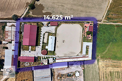 İzmir Menemen'de Satılık Binicilik Tesisi ve Çiftlik - 14.625 m²