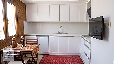BOSTANLI'DA YENİ BİNADA 140 M² GENİŞ VE KULLANIŞLI SATILIK DAİRE