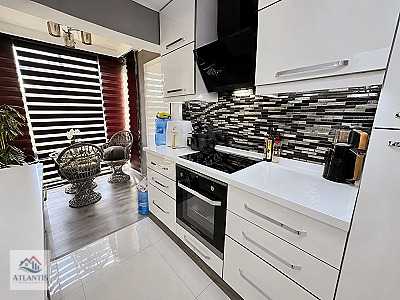 KARABAĞLAR'DA SİTE İÇERİSİNDE | EŞYALI | 125 M² 3+1 LÜKS DAİRE