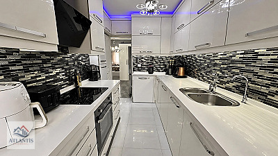 KARABAĞLAR'DA SİTE İÇERİSİNDE | EŞYALI | 125 M² 3+1 LÜKS DAİRE